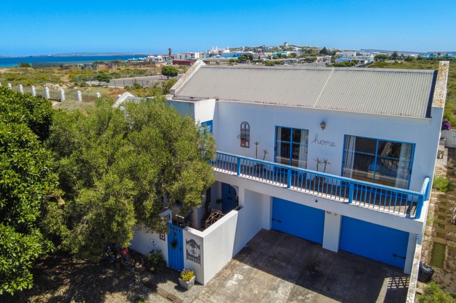 4 Bedroom Property for Sale in Blue Lagoon Western Cape
